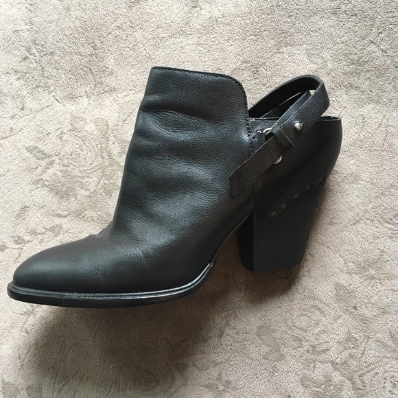 Dolce Vita Sling Back Black Booties - Picture 1 of 8